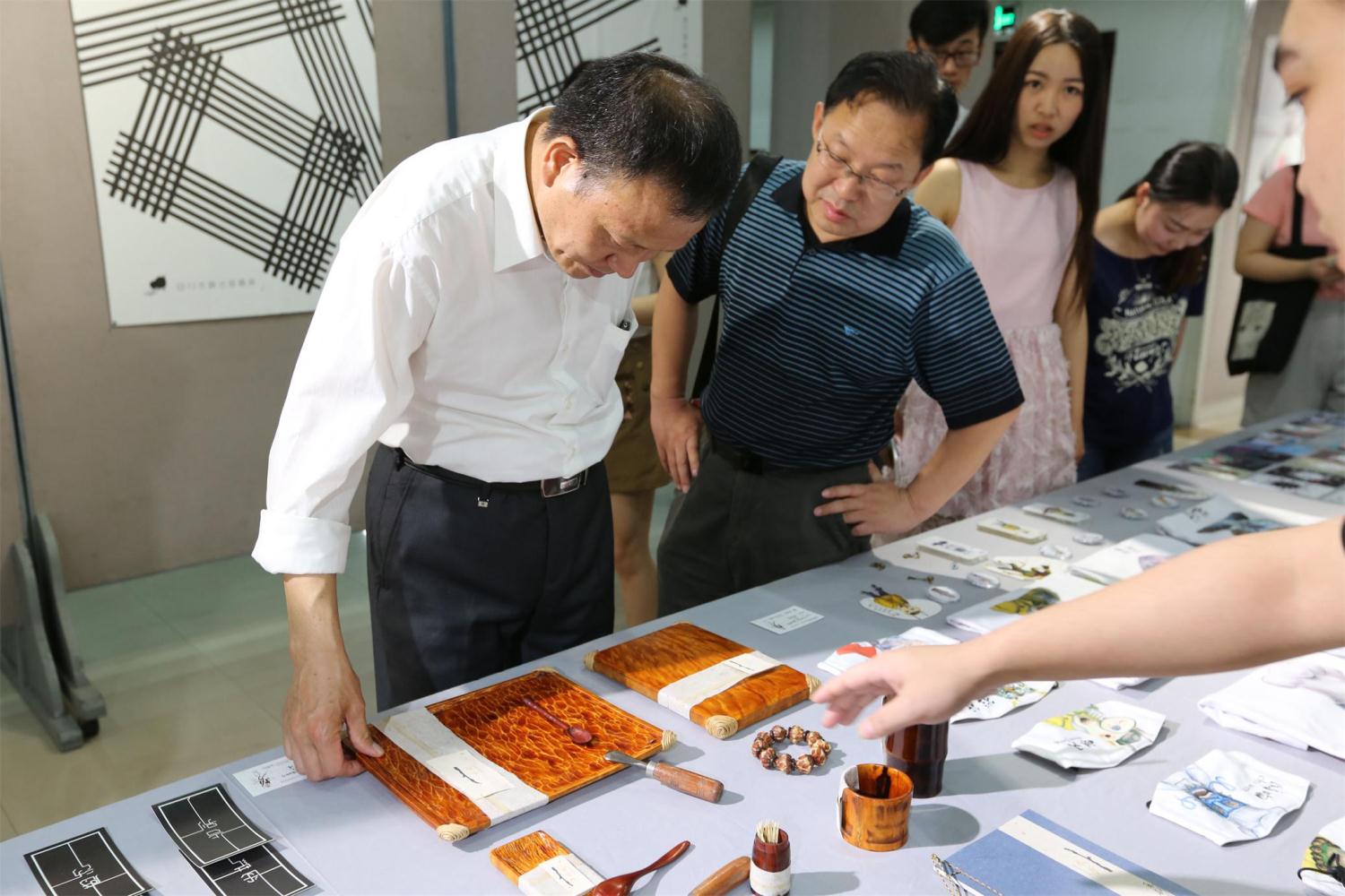 成人影视片